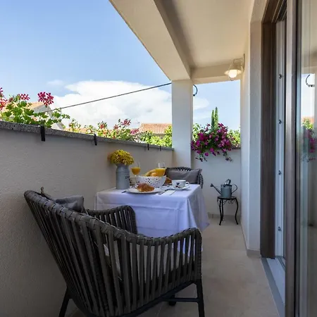 Relax Village Mare *